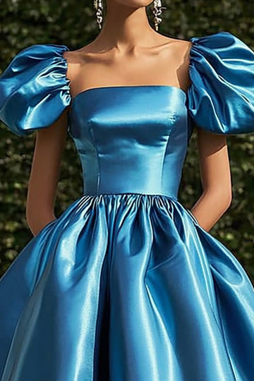 Col carré Manches Courtes Satin Bleu Robe de Gala Trapèze